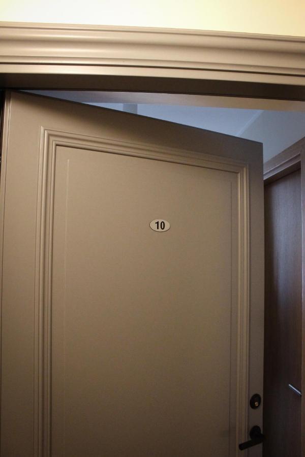 Emajoe Keeltekool Apartment ตาร์ตู ภายนอก รูปภาพ