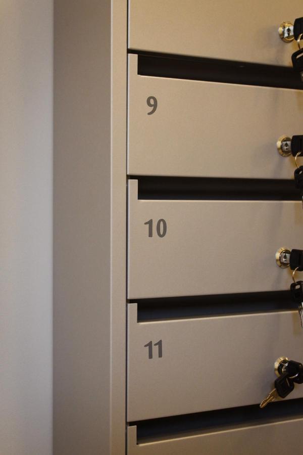Emajoe Keeltekool Apartment ตาร์ตู ภายนอก รูปภาพ