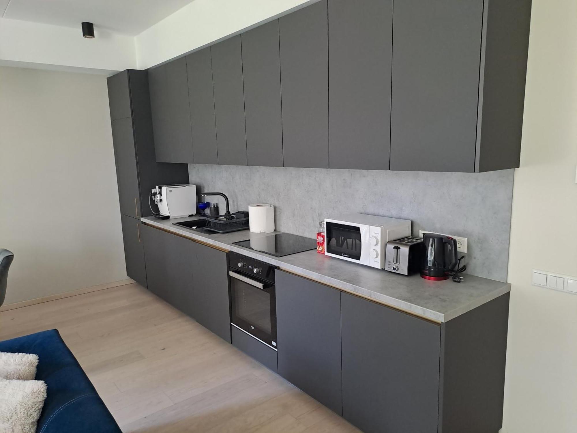 Emajoe Keeltekool Apartment ตาร์ตู ภายนอก รูปภาพ