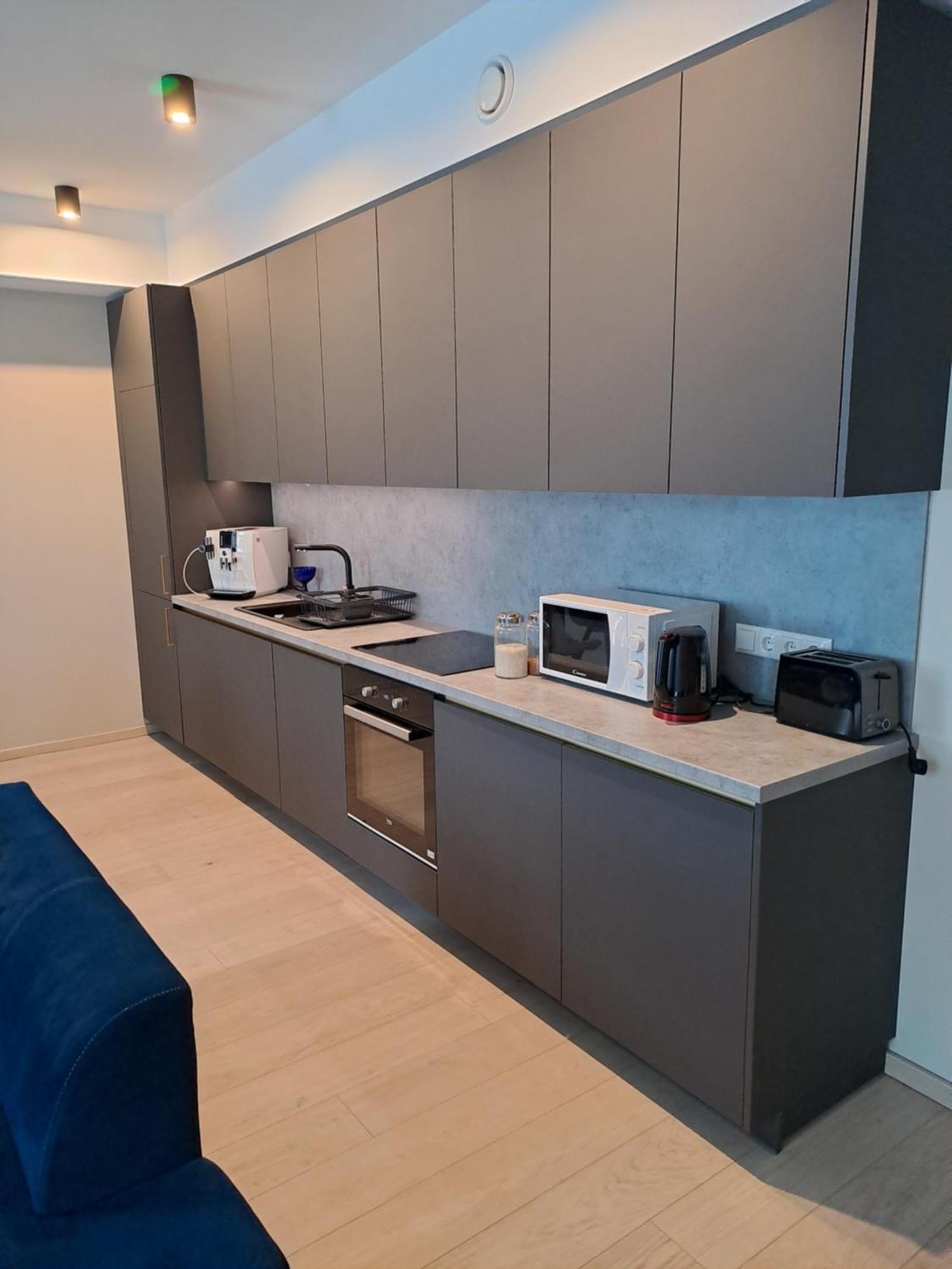 Emajoe Keeltekool Apartment ตาร์ตู ภายนอก รูปภาพ